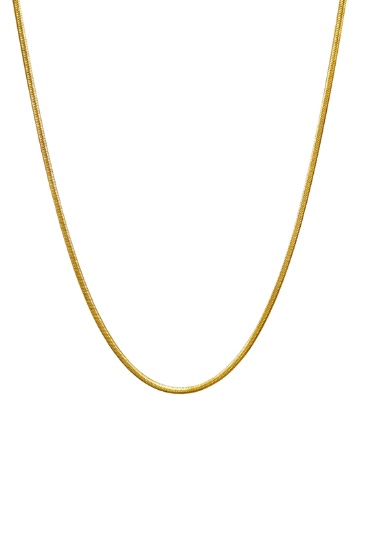 Колие Bon със змийска плетка с гладък и гъвкав дизайн.