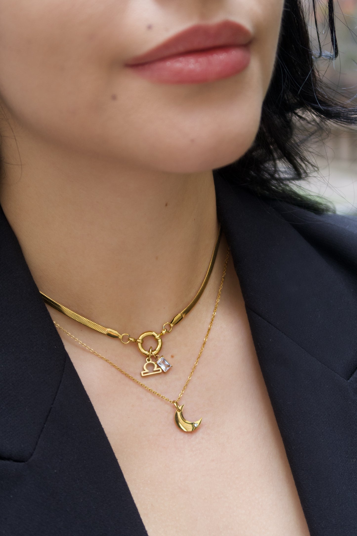 Сет от колиета с различни верижки и висулки - от медицинска стомана с 18к злато.
